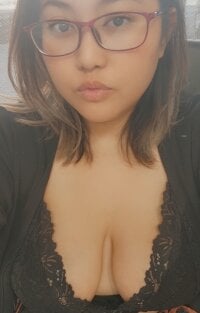 Mamakittylive_'s Offline Chat Room