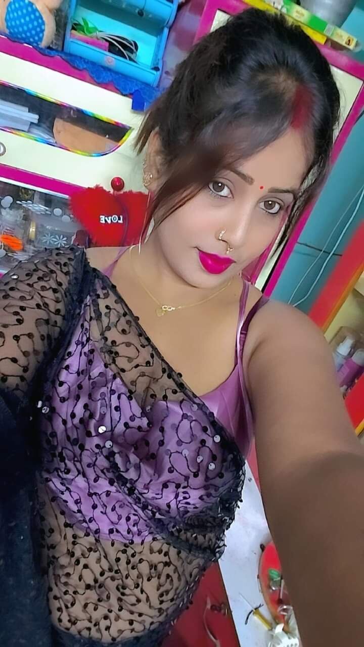 Indian_Radhika_