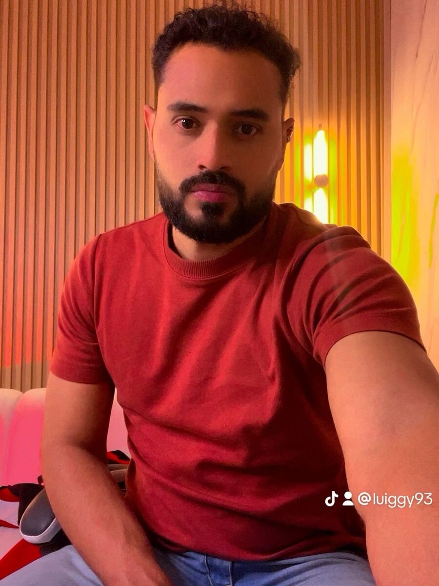 gael_meneses from stripchat