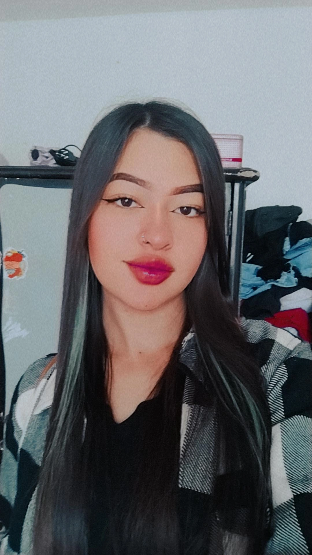 Dakota_Brownn