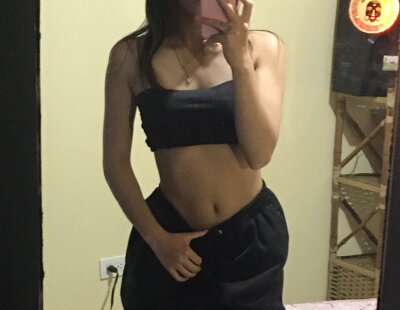 ameliehotcm101 🖊 free live chat