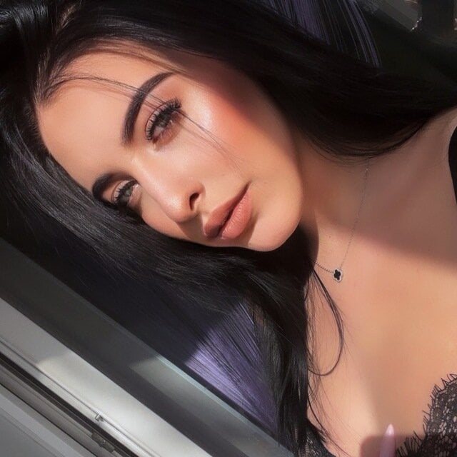 Live sex webcam photo for BonnieCream_ #290056908