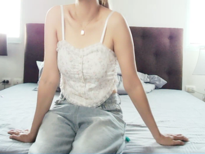 andrea88899 from stripchat