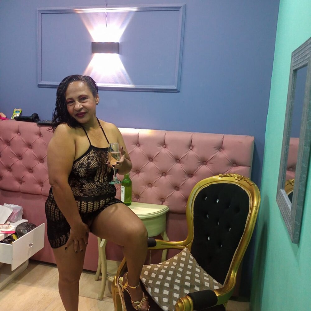 shaira_moreno 🏉 online nude webcam