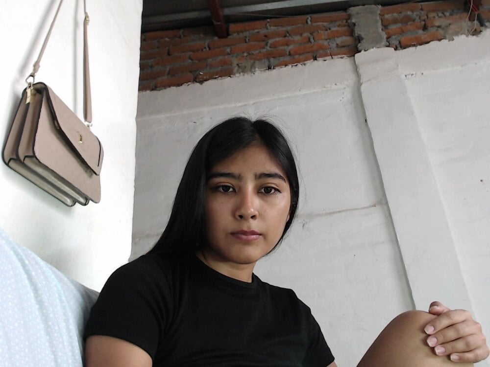 stripchat sweetgirl_kat webcam profile pic via glamcambabes.com