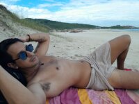 Couplebeach2's Offline XXX Chat