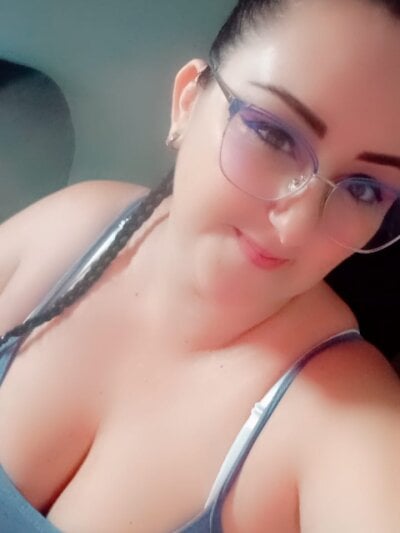 _Victoria_mature_ Avatar