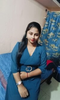lahari_queen's Offline Chat Room