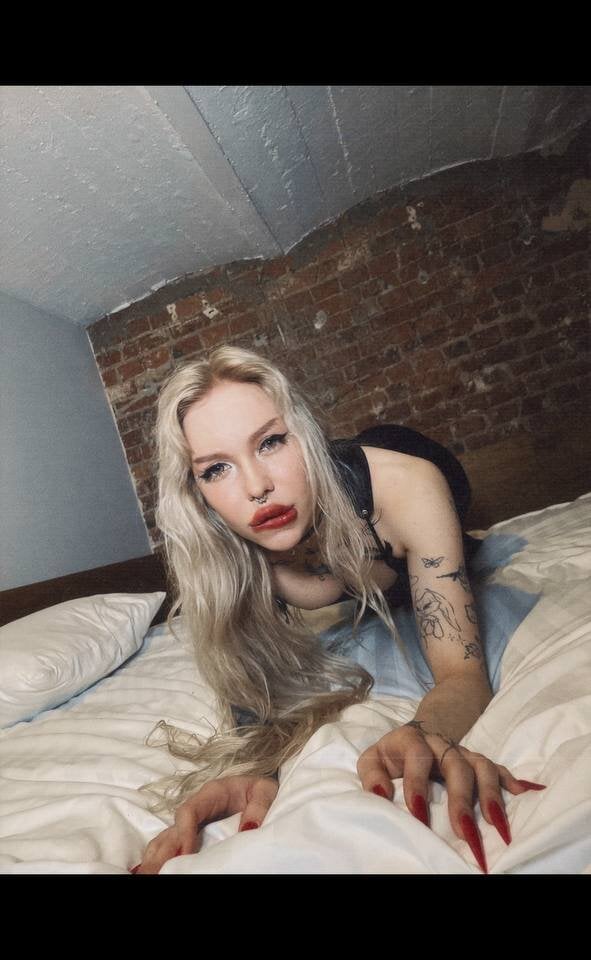 Sophie_love profile