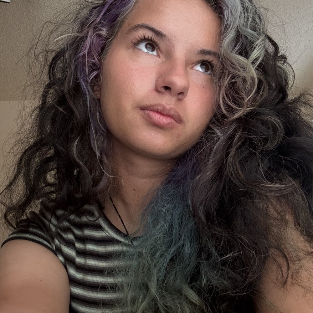 elivecams.com lolabunnybabe livesex profile in caucasian cams