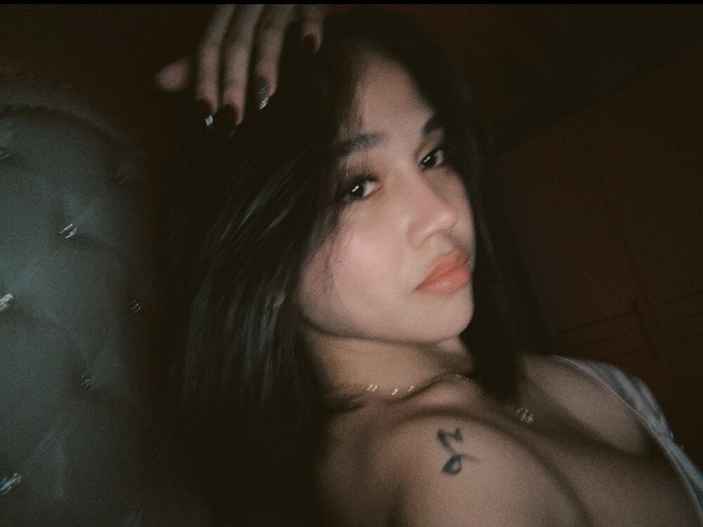 sarasayts from stripchat
