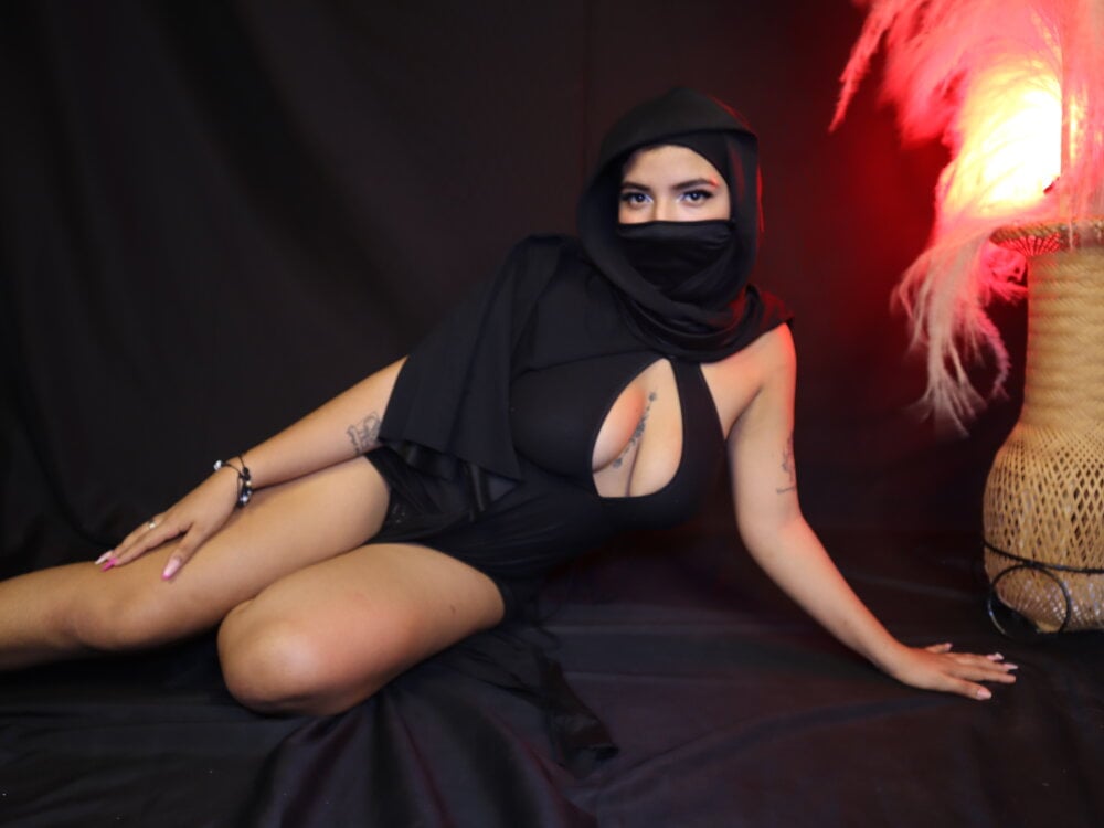 zulema_parvin's Offline XXX Chat