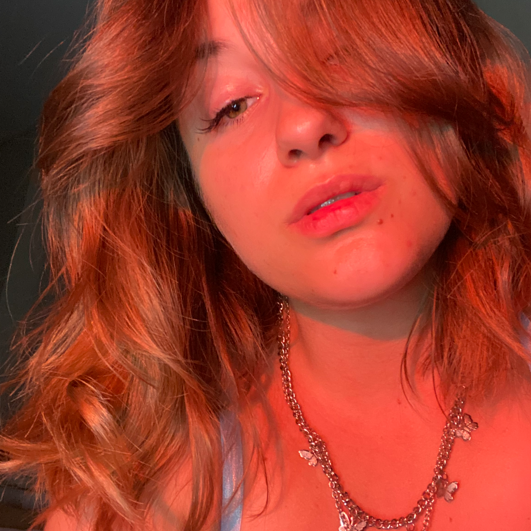 Strawberryyyyik offline XXX-chatje