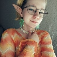 Mariel_Elf's Offline Chat Room