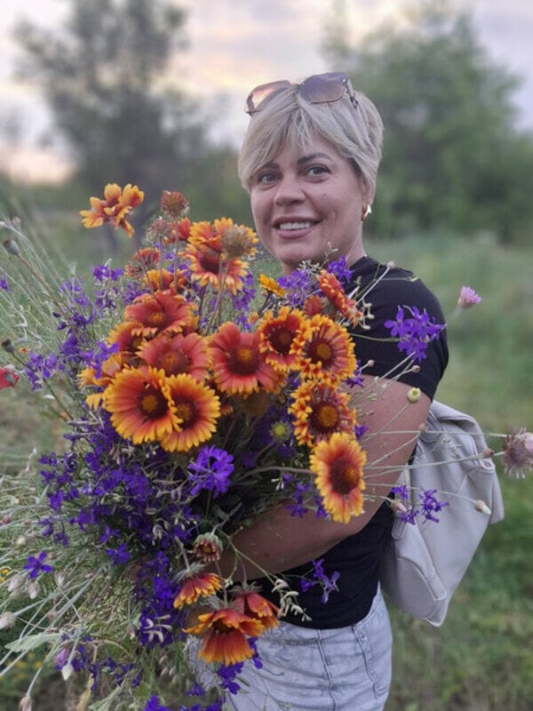 free6cams.com milkysky livesex profile in hairy cams