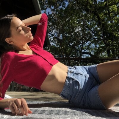 Emily_Lovely0 Avatar