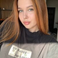 Little__cherry-'s Offline XXX Chat