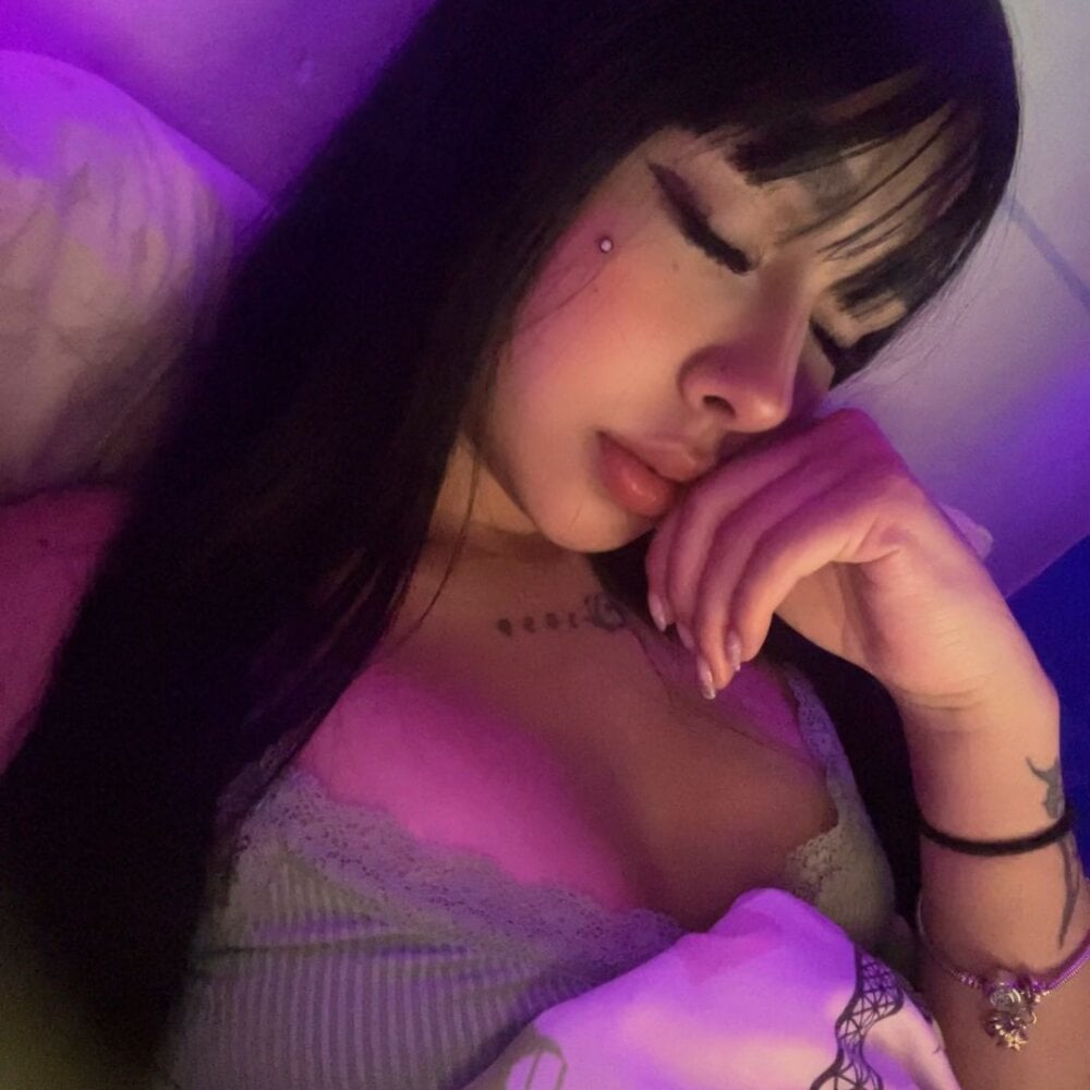 scarlett_pinkk1 Live XXX-Chat