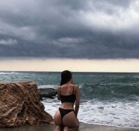 Shiny_gine's Live XXX Chat