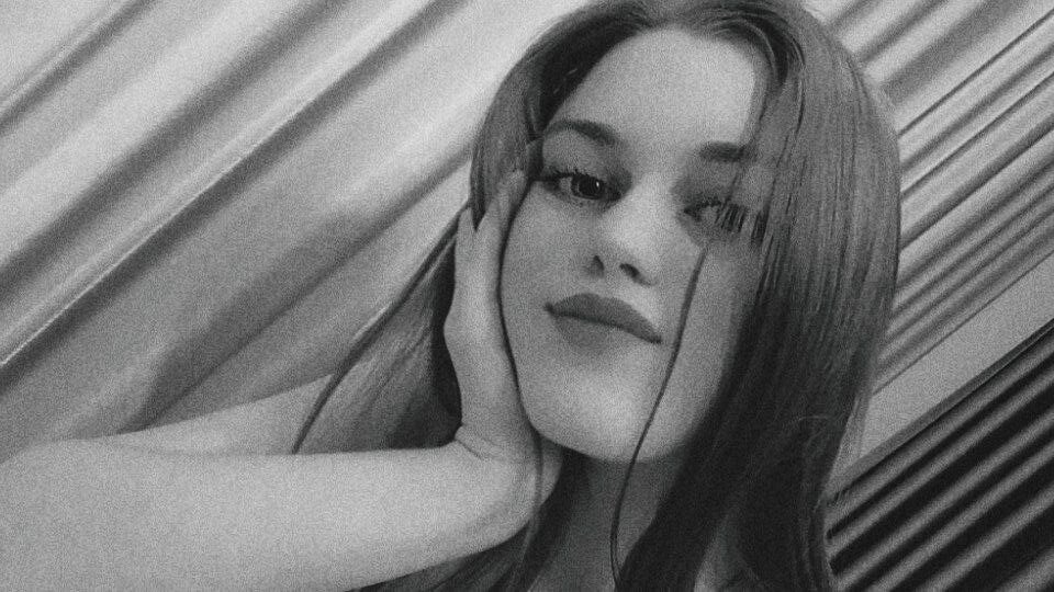 Karolina-Black