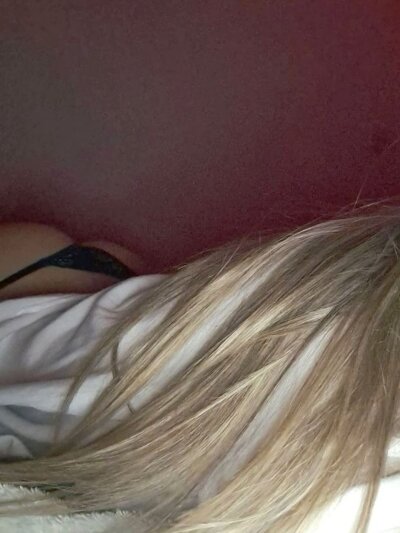 lovesgirll from stripchat