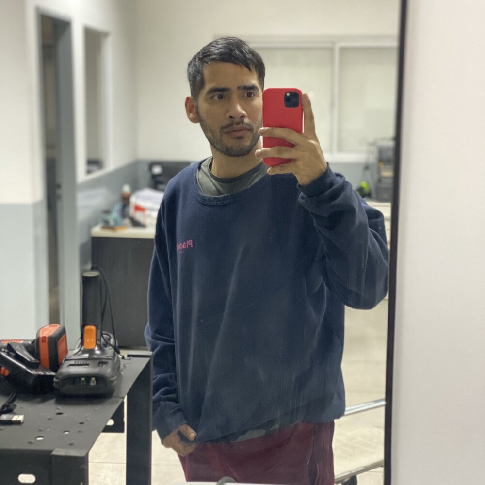 Emabracamonte95's Offline XXX Chat