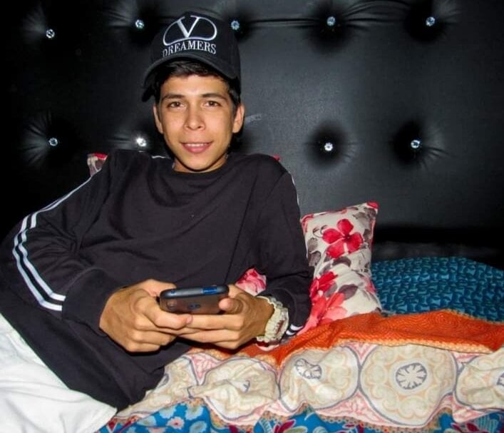 Live sex webcam photo for arian2301 #291323004