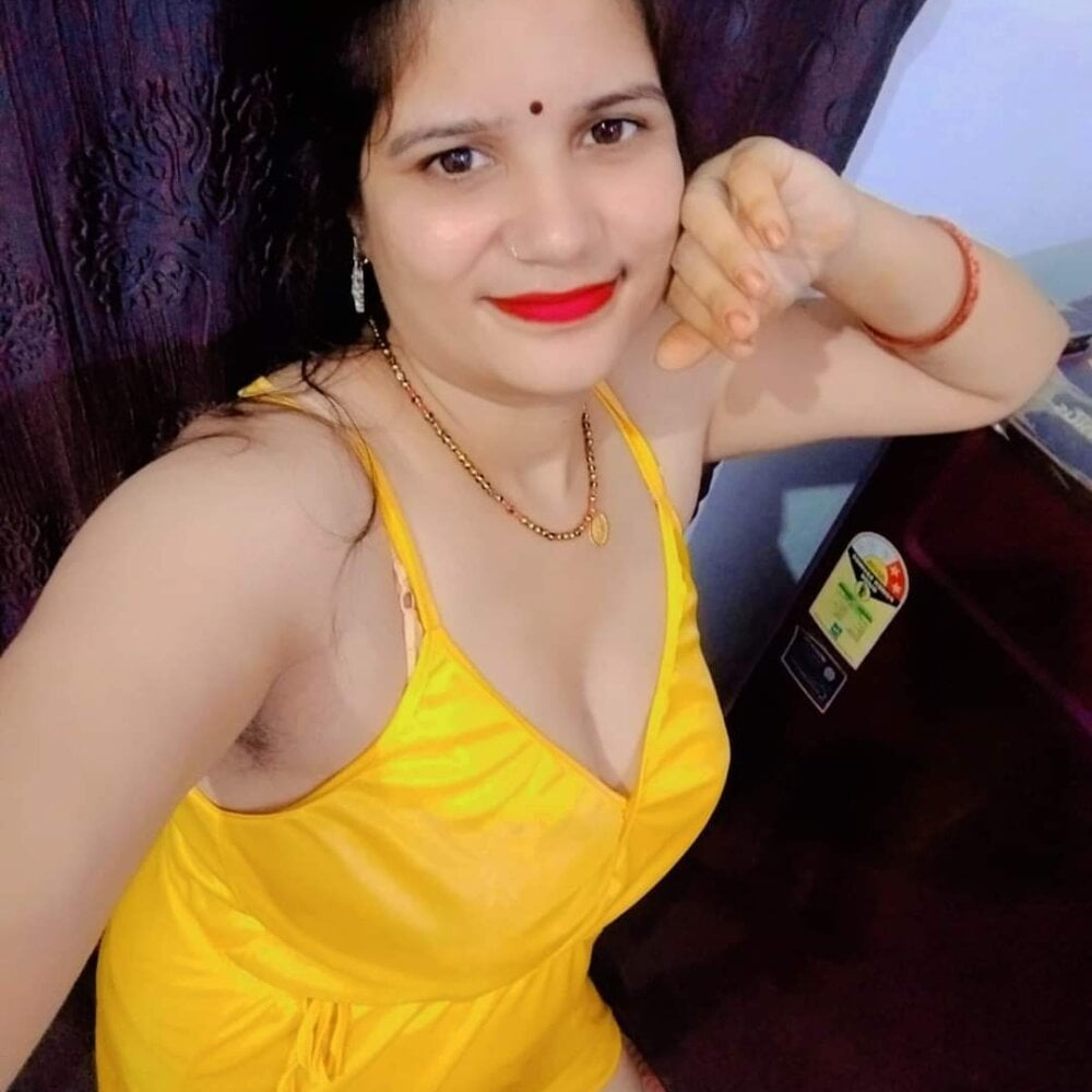 Watch Muskan_Sexy1 live on cam at StripChat