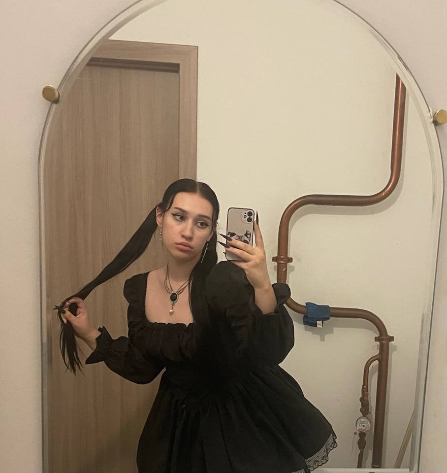 elivecams.com vivianmalone livesex profile in caucasian cams