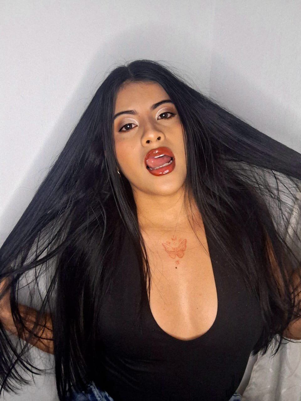 mia_canoo