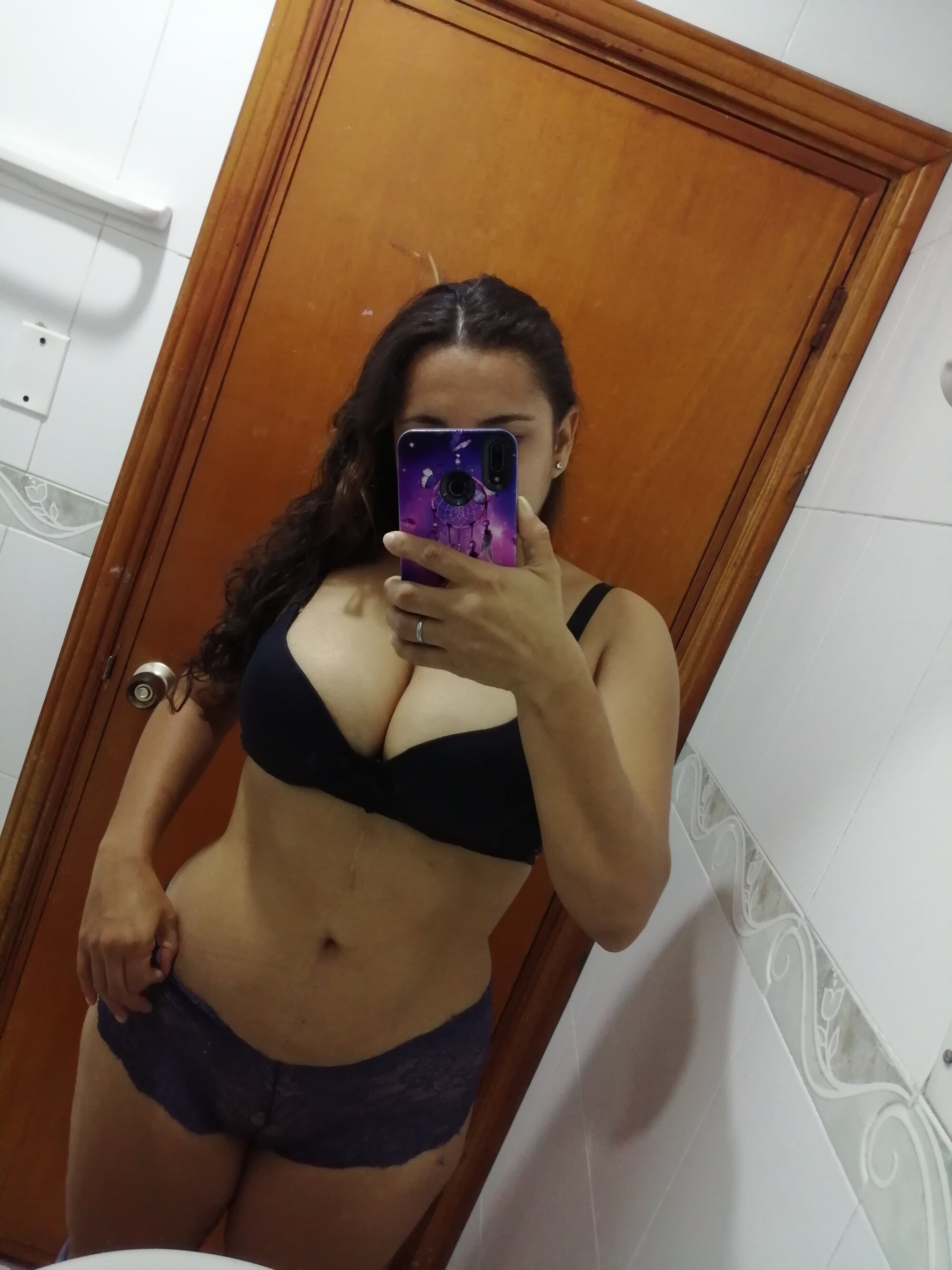 Ashleycurvyhot