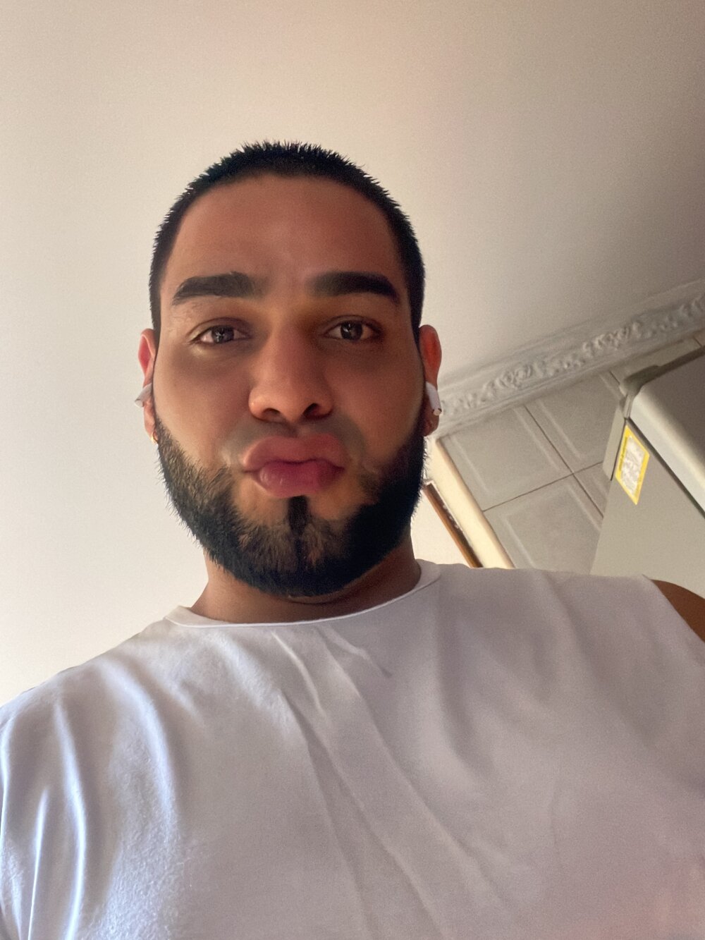 Farru30's Offline XXX Chat