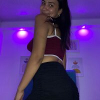 nataly_lein's Offline Chat Room