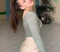 Joyli_24's Offline XXX Chat
