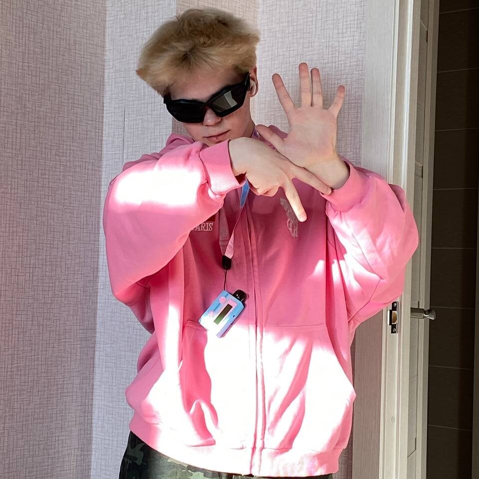 kiracursed1's Offline XXX Chat