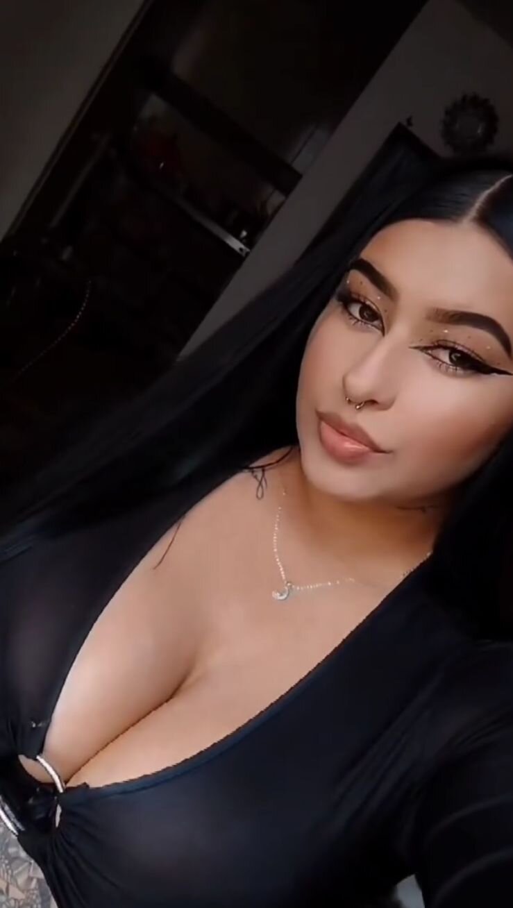 CharloteSky_Pink
