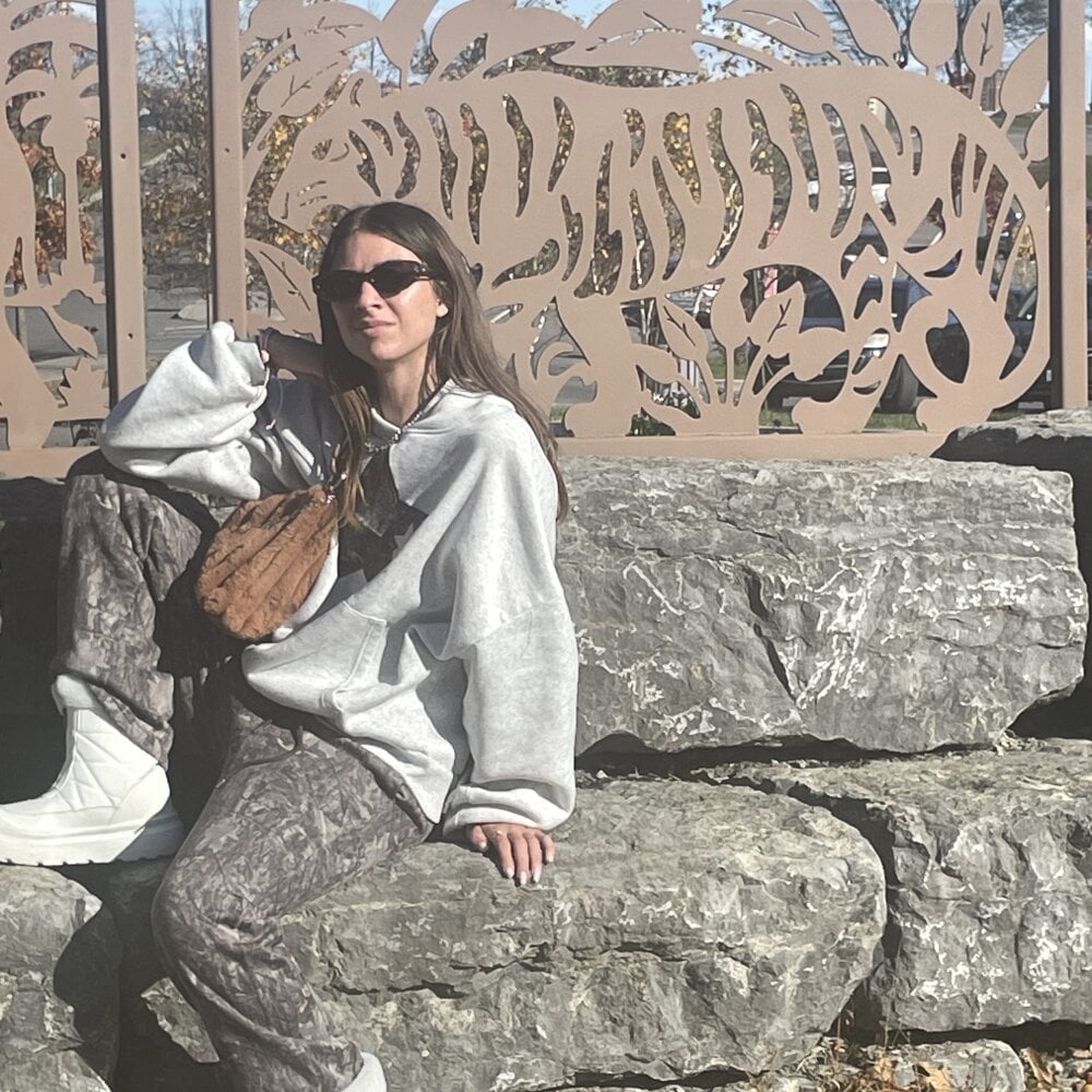 watchgirlcam.com kaylaelizabeth97 livesex profile in chamber-of-secrets cams