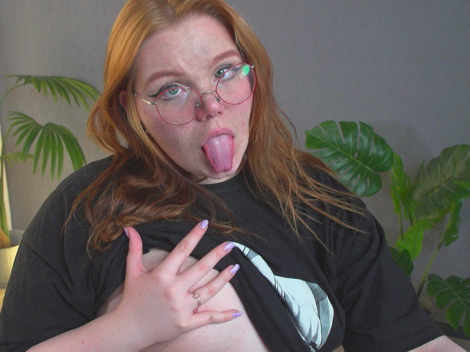 lilithsunshinee webcam profile - Swedish