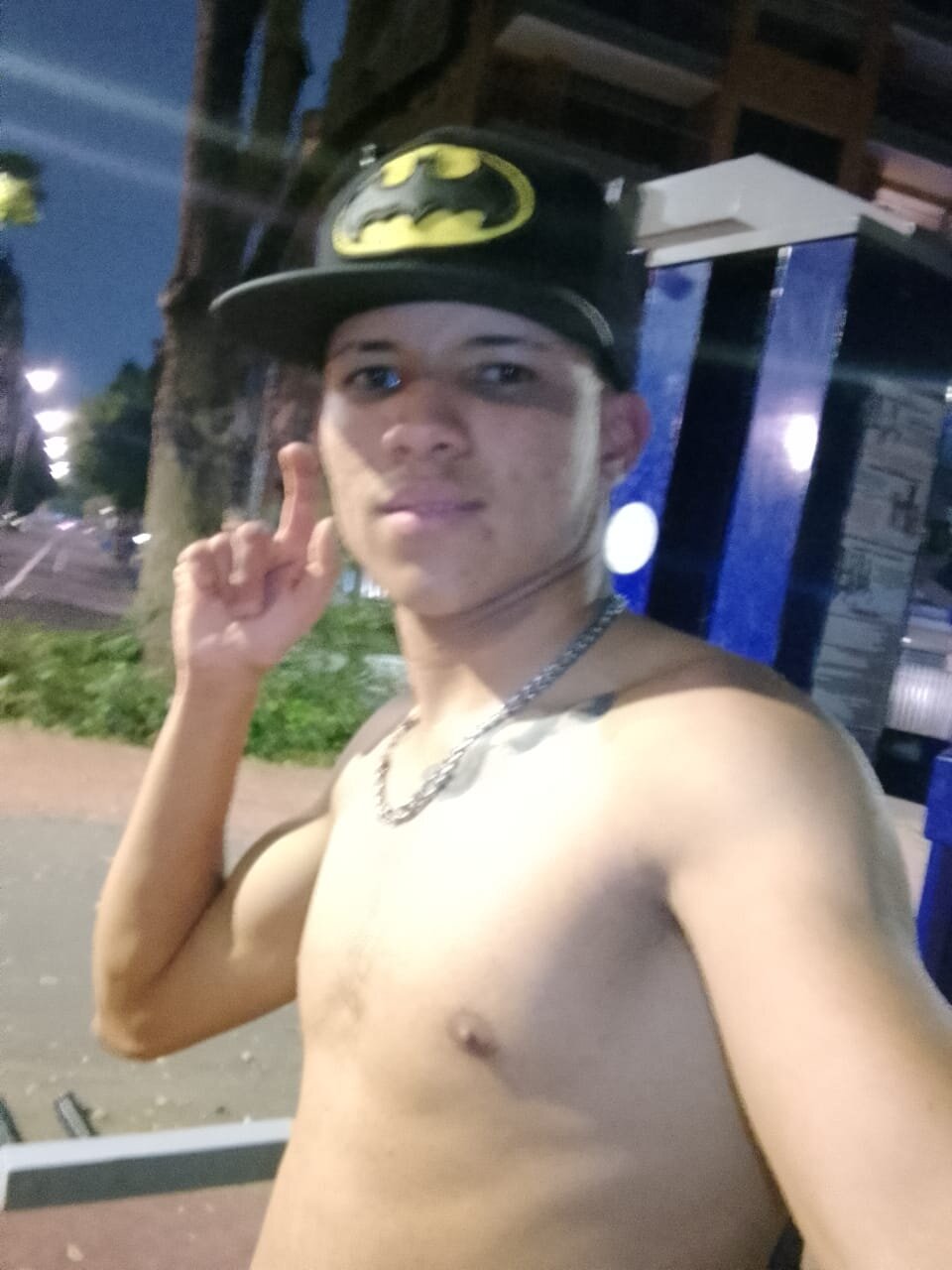 wilfredohot02