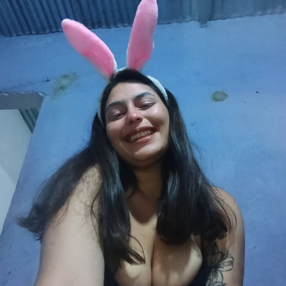 newporncams.com xandra252 livesex profile in im-from-wherever-you-want-me-to-be cams