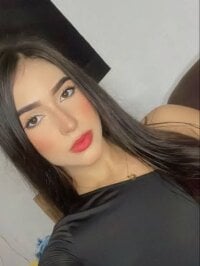 Carolzinha-mg's Offline Chat Room