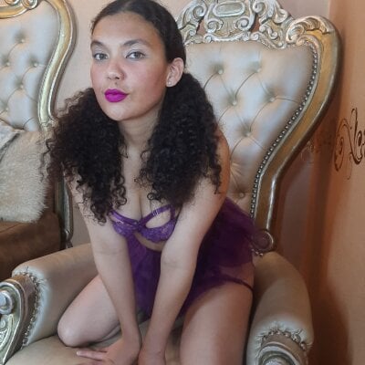 _estrella from stripchat