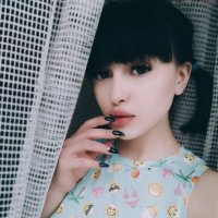 GloriousNora's Offline Chat Room