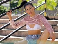 lena_meyer's Offline Chat Room