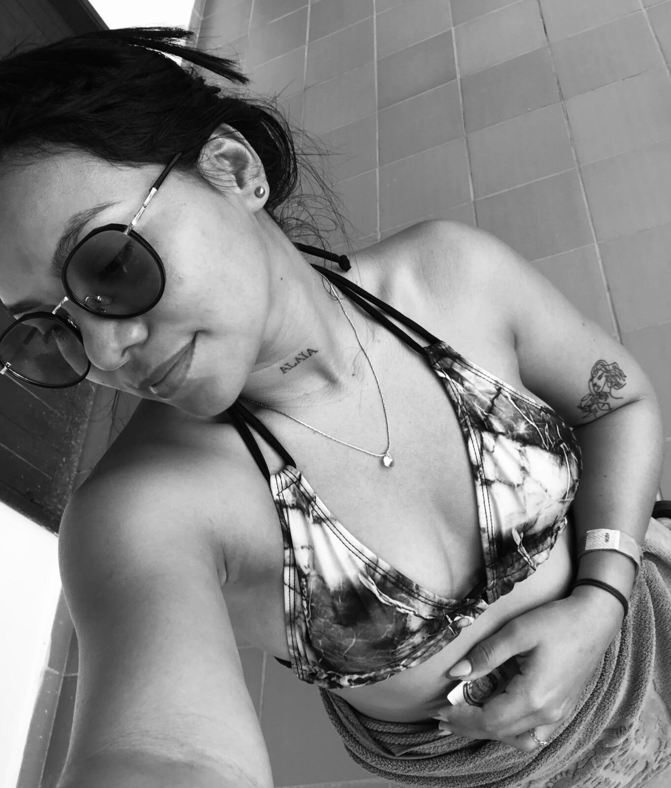 Avie_Sweet