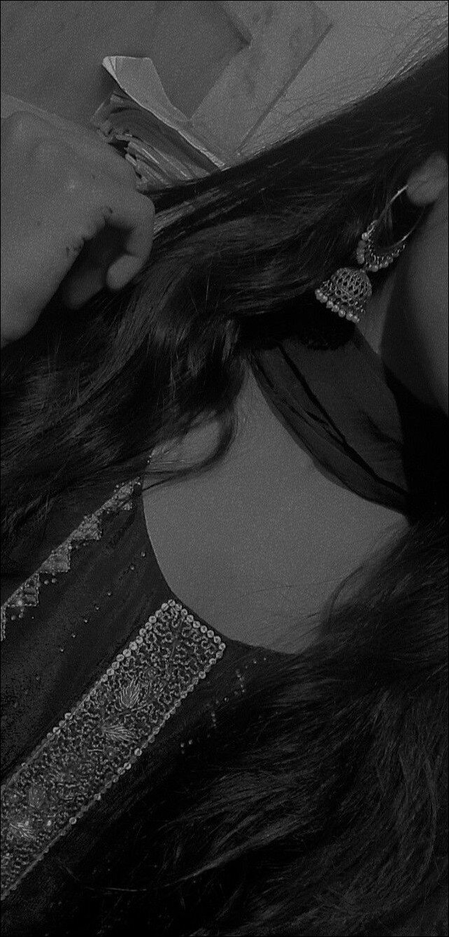 zara_Khan0