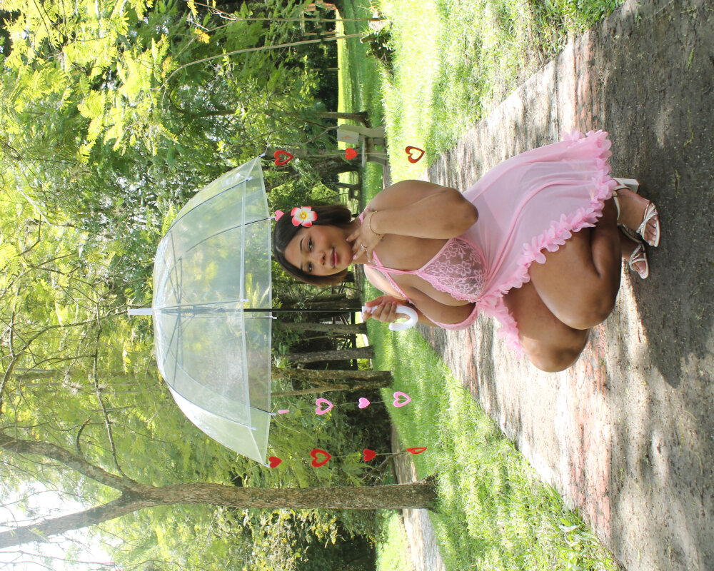 Live sex webcam photo for chantall_smith #292808675