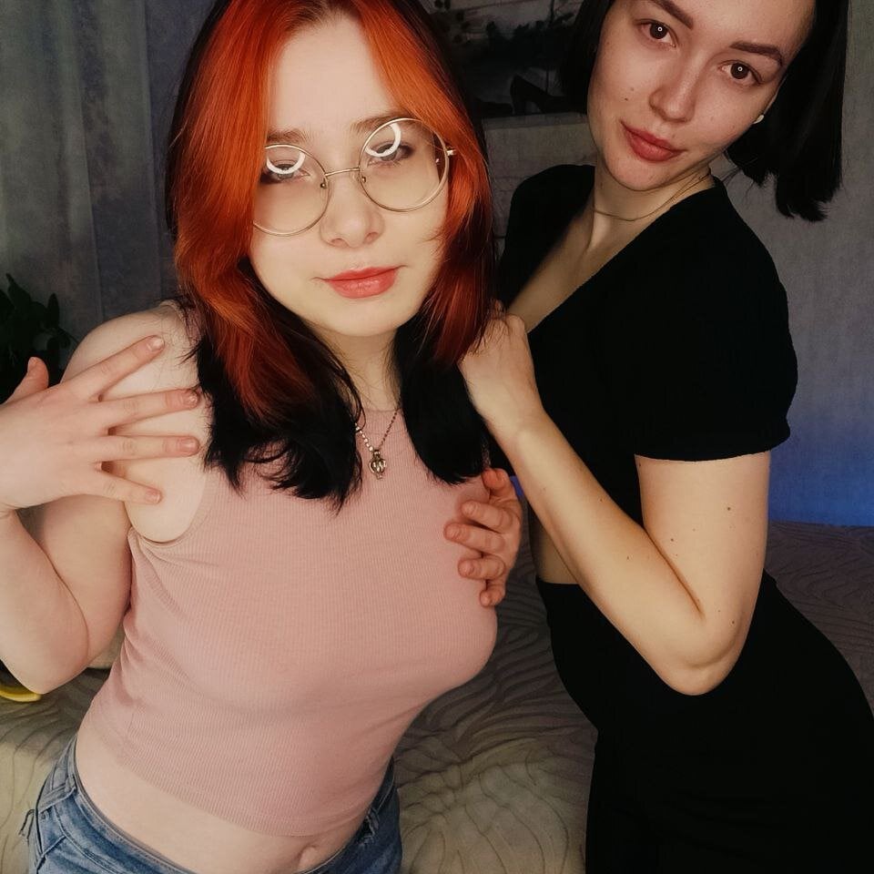 nyamnyamnyammm from stripchat