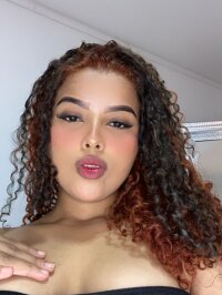 Lesly-Perry's Live Sex Cam Show