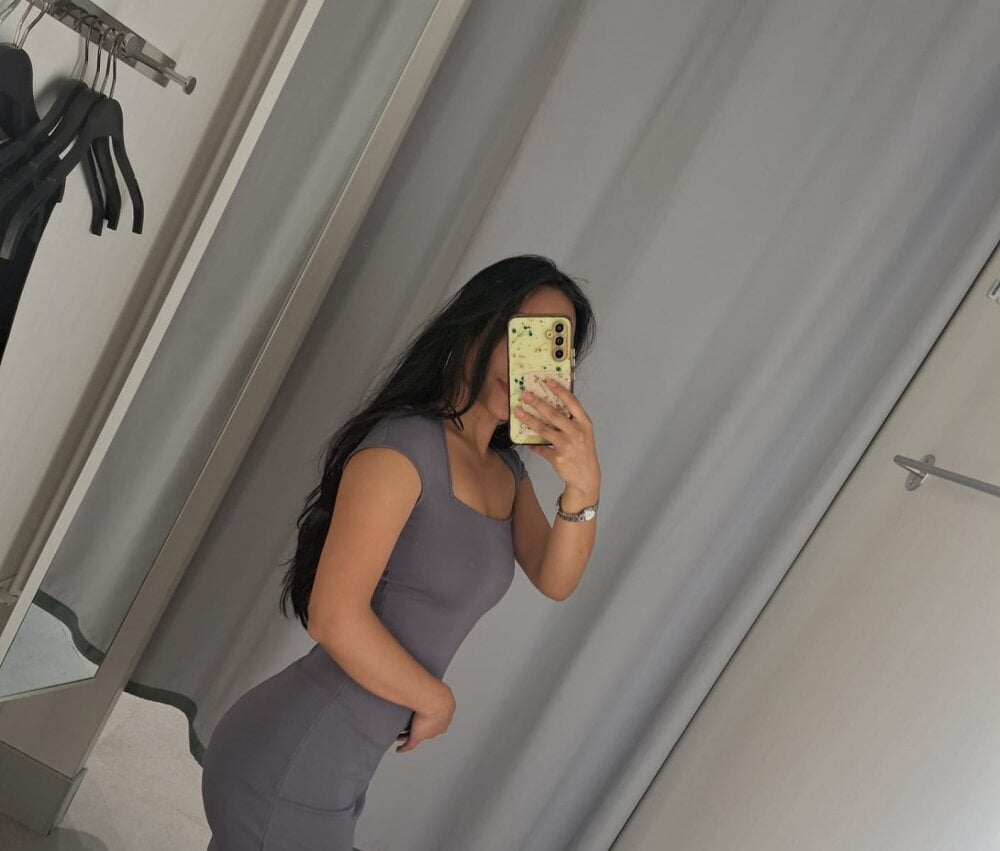 branndy_ch from stripchat
